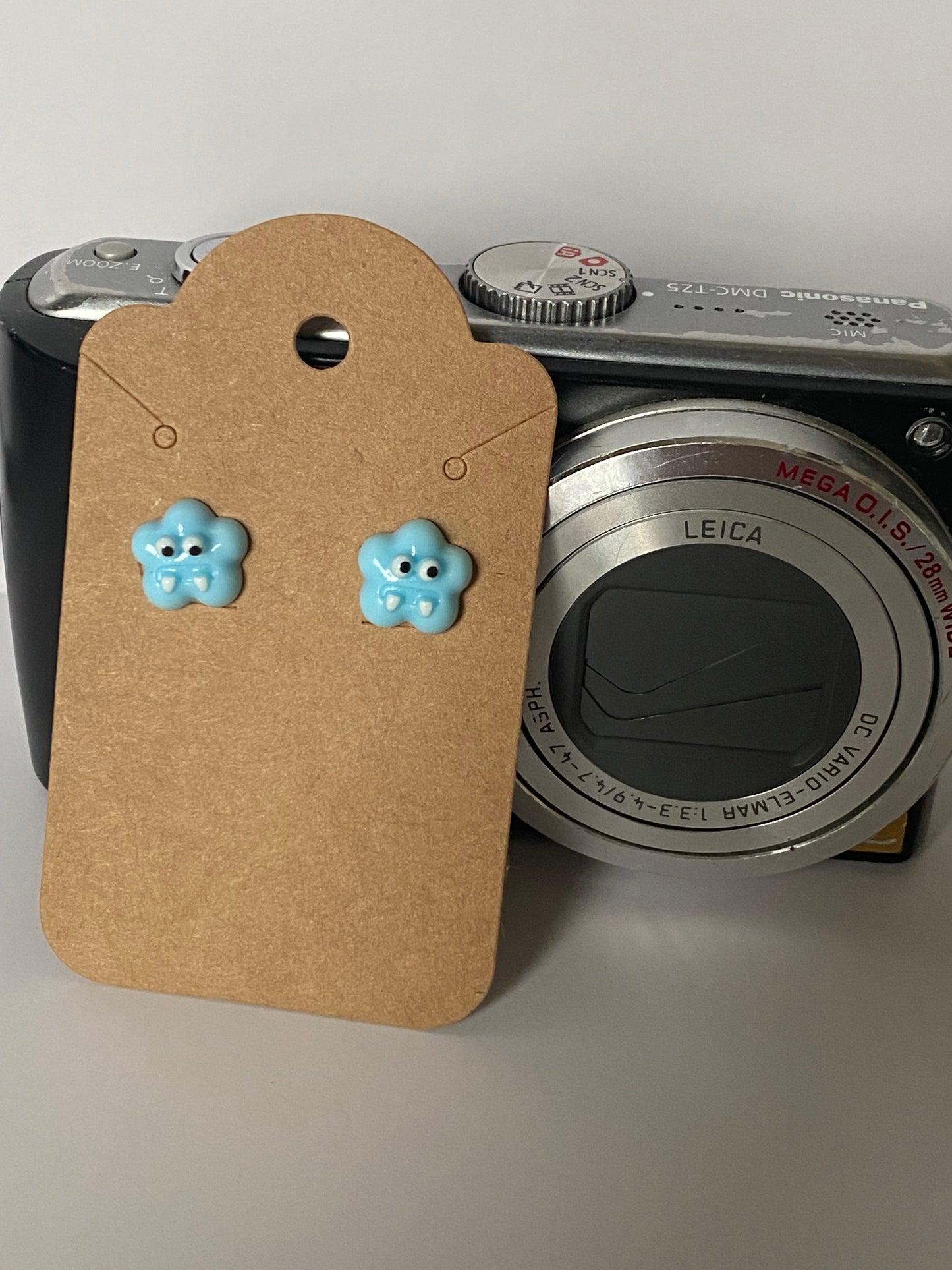 Alien Studs