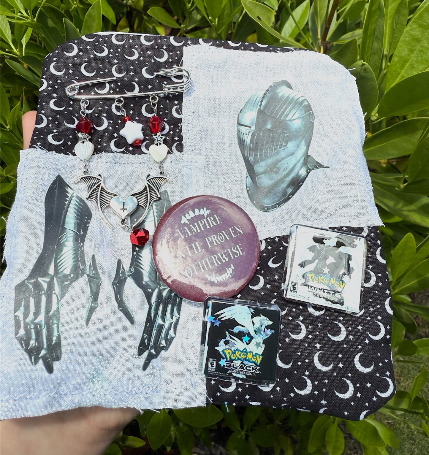 “knight’s honor” trinket pouch