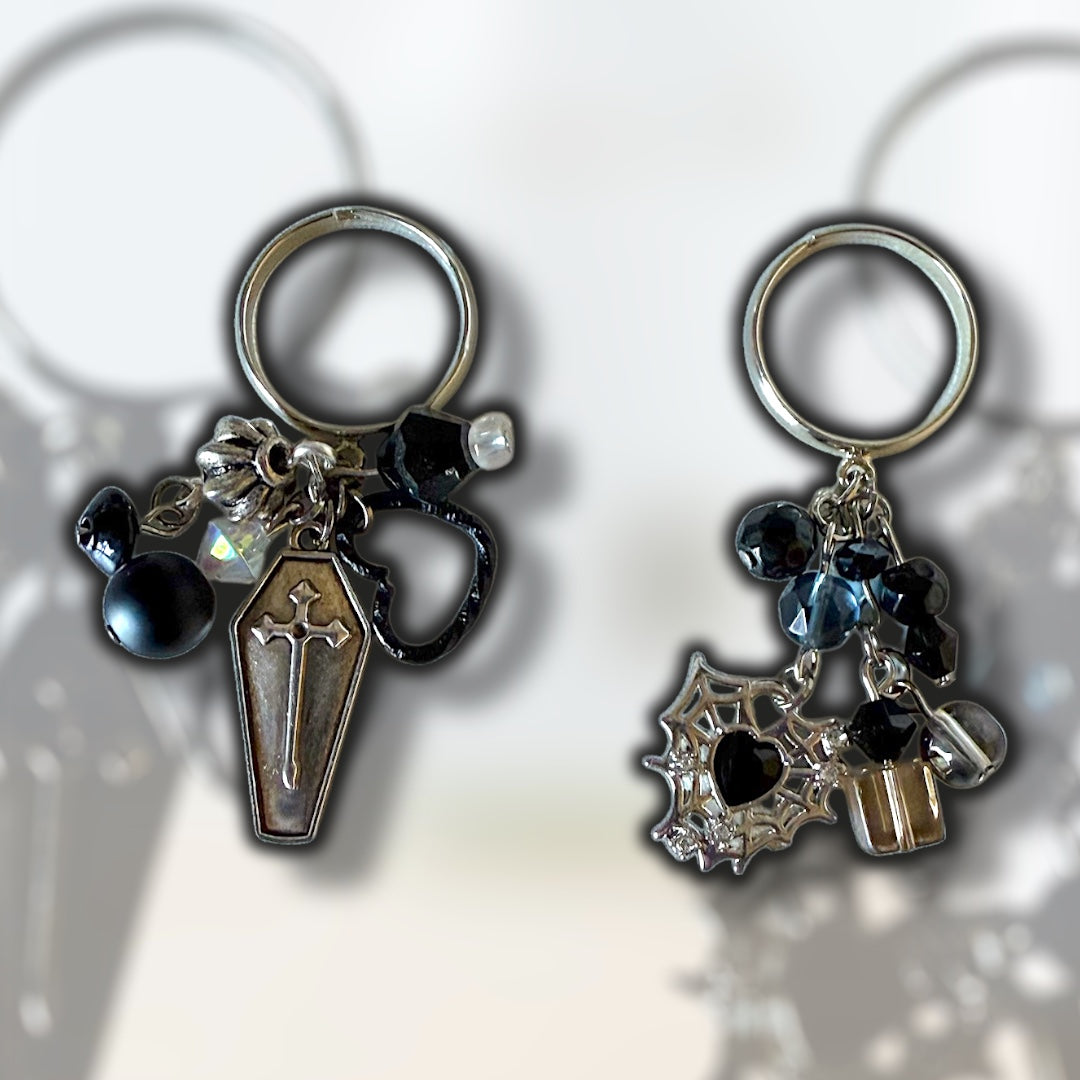 eerie rings 🕷️🗝️